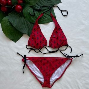 Red & Black Fleur de Lis String Bikini w/Removable Padded Cups L